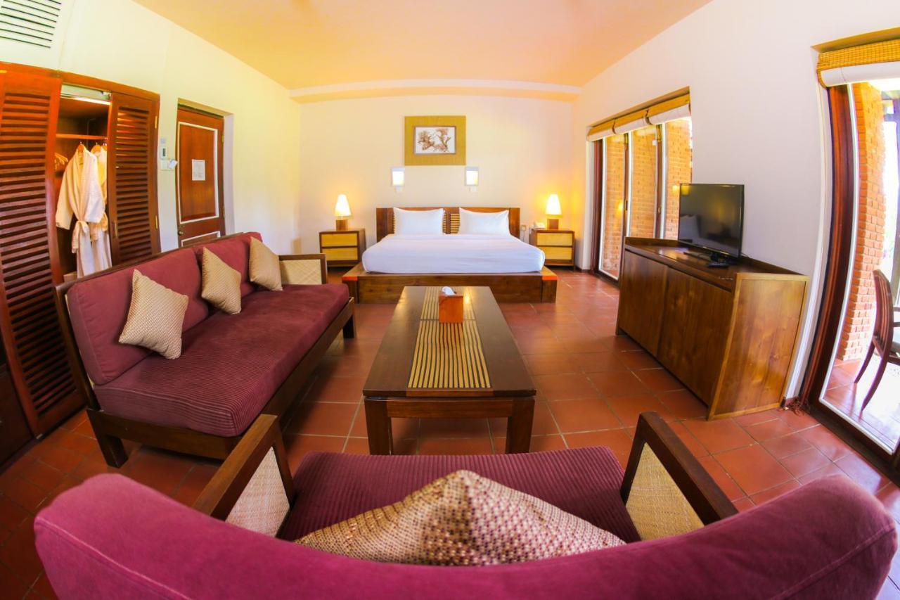 Club Bentota Hotel Exterior photo